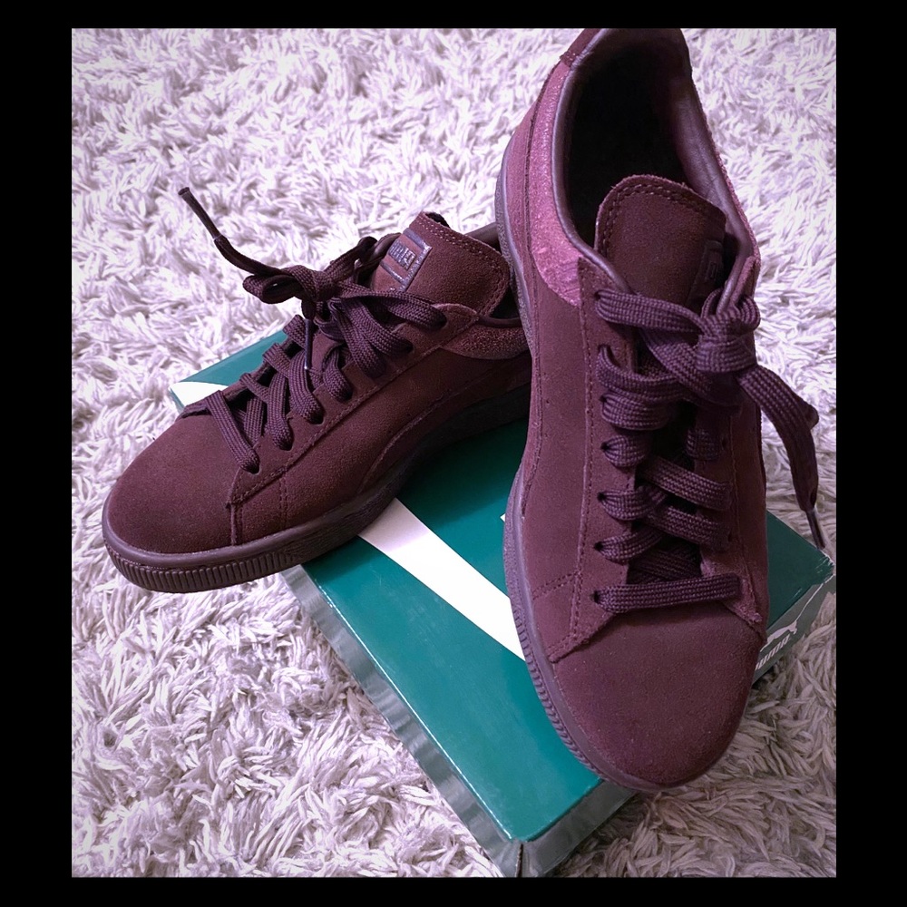 Lightly worn Puma sneakers